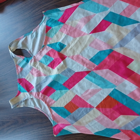 ARDEN FUNTADO Racer Back sleeveless tank, Size XL - Picture 3 of 3